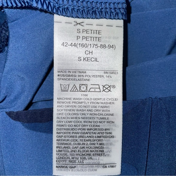 Gap Fit Blue Camo Runaround Jogger - Picture 8 of 11